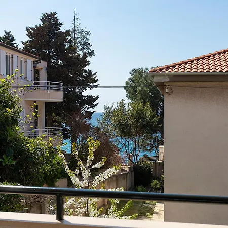 Tonka Near And Sea Guest house Pula