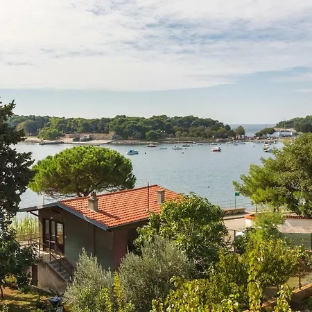Guest house Tonka Near And Sea Pula
